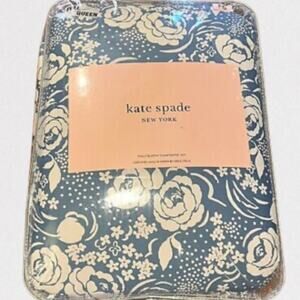 NEW Kate Spade Full/Queen Comforter and 2 Shams Set Fun Floral Blue White Cotton